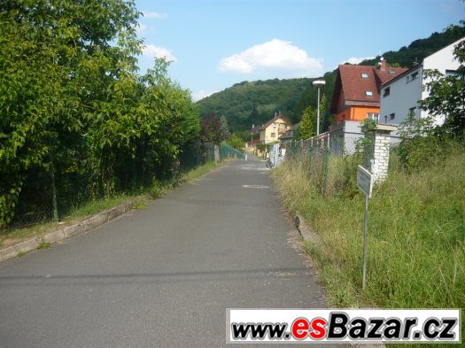 Stavební parcela Velké Březno – fotografie 2