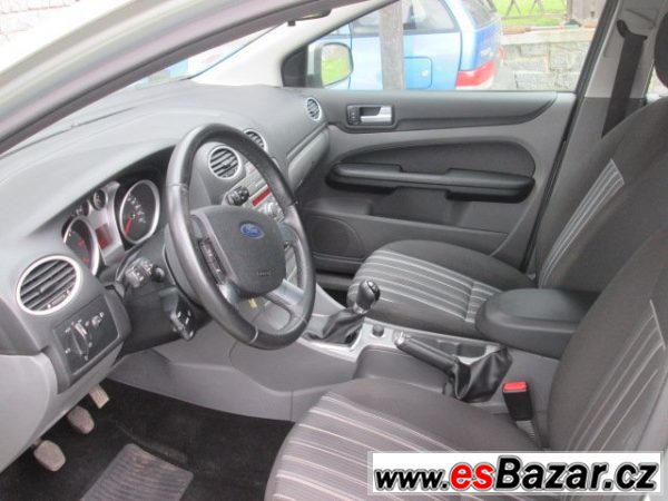 Ford Focus 1,8 TDCi Ghia – fotografie 6