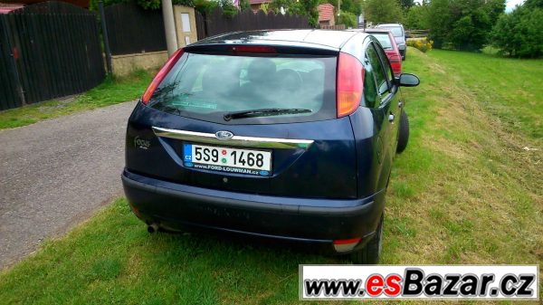 Ford Focus 1.6 Ghia – fotografie 4