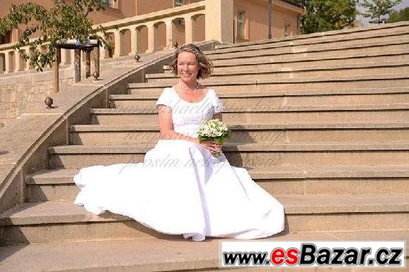 Elegantni svatebni saty 44-46 USA – fotografie 4
