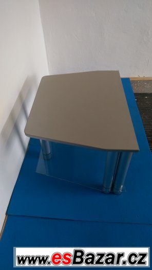 Stolek pod Tv – fotografie 3