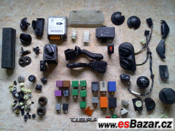 Díly Opel Tigra A 1.4 16V rok 1999 – fotografie 4