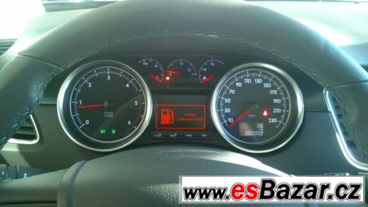 508 SW výbava Allure 2.0 HDi 163k NOVÝ – fotografie 4