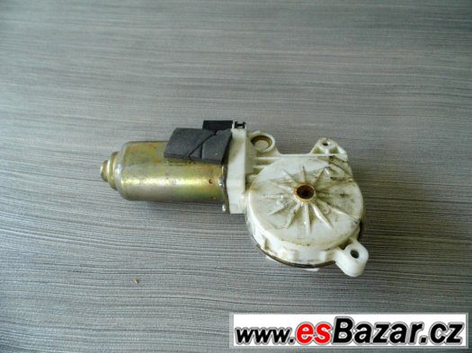 Motůrek na stahovaní zadního skla Ford Focus 1999 – fotografie 2