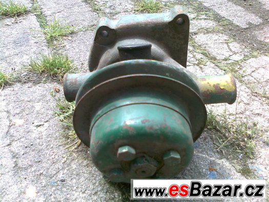 vodní pumpa zetor – fotografie 1