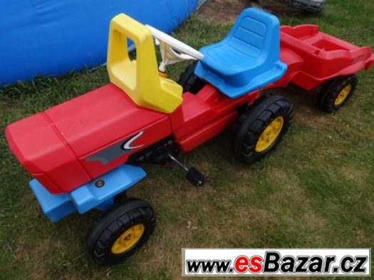 Šlapací traktor s vlekem zn. BIG 3-8 LET – fotografie 2