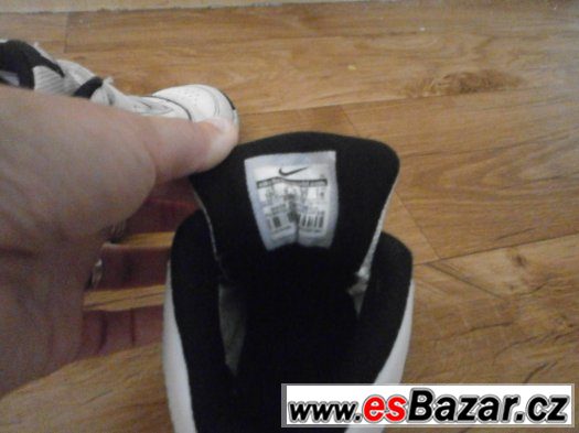 kotníčkové botičky NIKE vel.27,stélka 17cm – fotografie 5