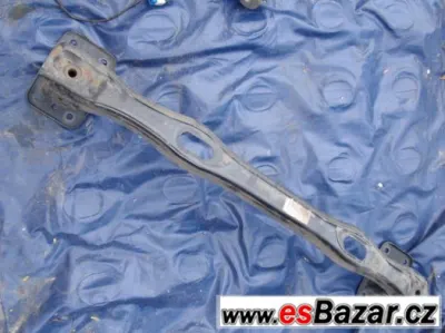 Bmw x5 zadní výztuha (17)