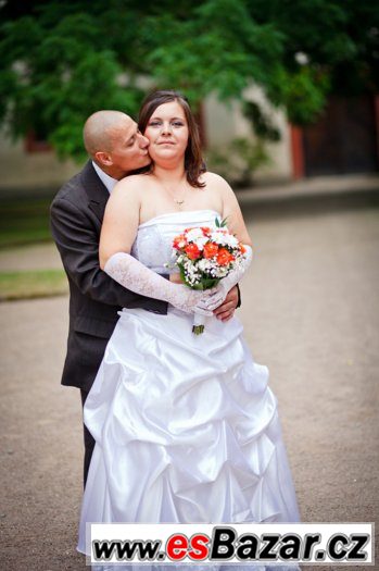 Krásné svatební šaty – fotografie 2