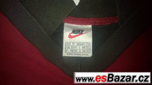 mikina NIKE – fotografie 2