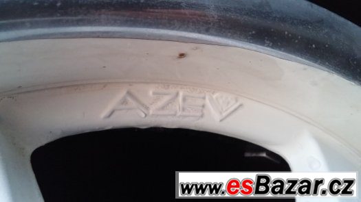 Vyměním 17" za 16" – fotografie 4