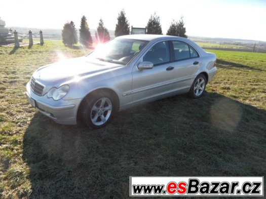 Mercedes-Benz 200 CDI – fotografie 4