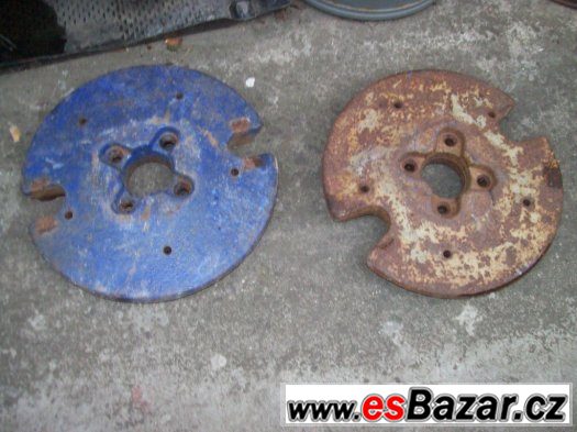 ZAVAŽI NA TRAKTOR 44KG – fotografie 1