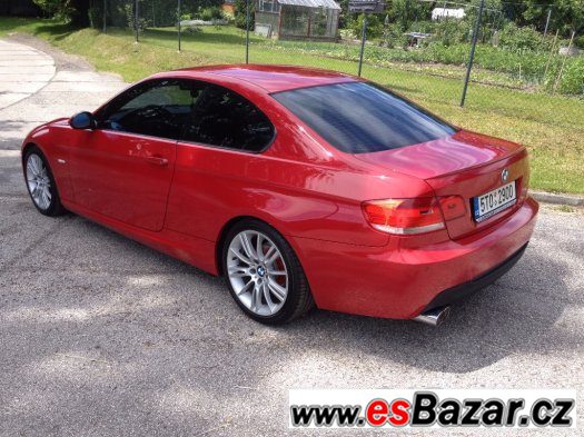 BMW e92 320d coupé 7/2007 FULL Mpaket – fotografie 5