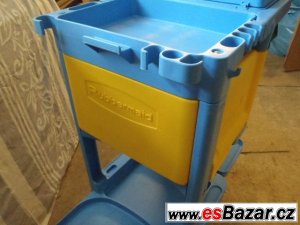 Úklidový vozík Rubbermaid – fotografie 1