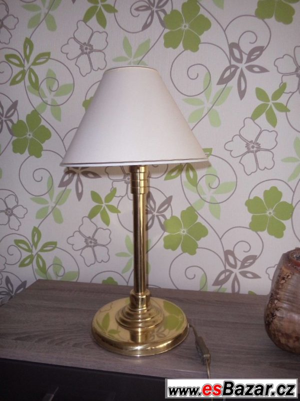 Lampa stolní zlatá + různá stínítka – fotografie 2
