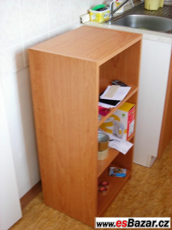 Prodej jídelní stůl + 4 židle  – fotografie 5