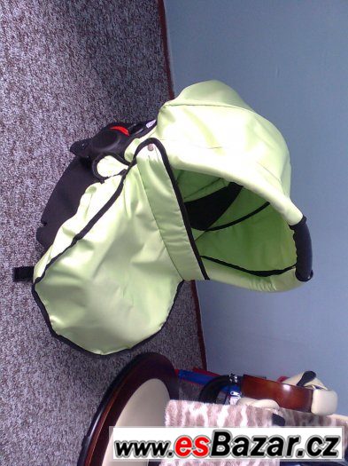 kočárek V-Cros – fotografie 5