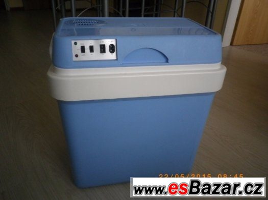 Prodám přepravní chladničku na 12 V + 240V. – fotografie 1