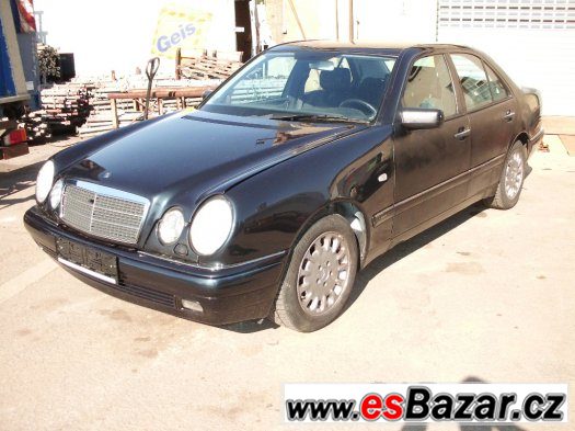 Mercedes E210 4matic – fotografie 2