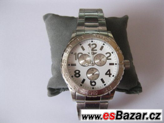 Luxusní pánské hodinky Invicta – fotografie 4