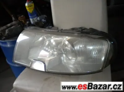 skoda superb predni leve svetlo