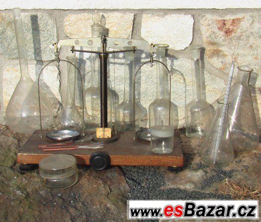 Přesné laboratorní váhy Meopta – fotografie 1