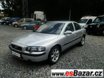VOLVO S60 2.5 T  154KW 4X4 ČR,KLIMA,KUŽE