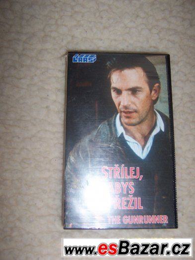 VHS film: Střílej,abys přežil – fotografie 1