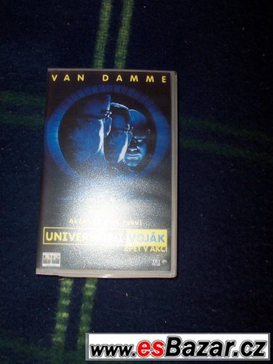 VHS film: Universální voják – fotografie 1