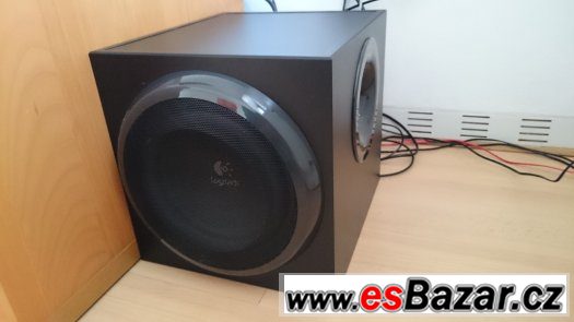 Logitech z 906 – fotografie 1
