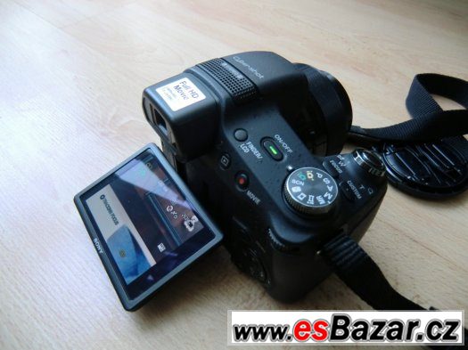 Digitální ultrazoom Sony DSC-HX 100V za 50% PC – fotografie 4