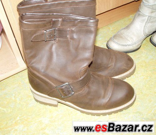 KRÁSNÉ NOVÉ KOTNÍKOVÉ KOZAČKY + SVETR ONLY VEL.38 – fotografie 1