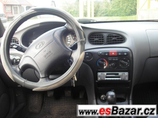 Hyundai Lantra 1.6 – fotografie 5