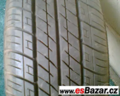 Dunlop SP10 165/70R14:prodám  jednu pneu,vzorek 5-7mm