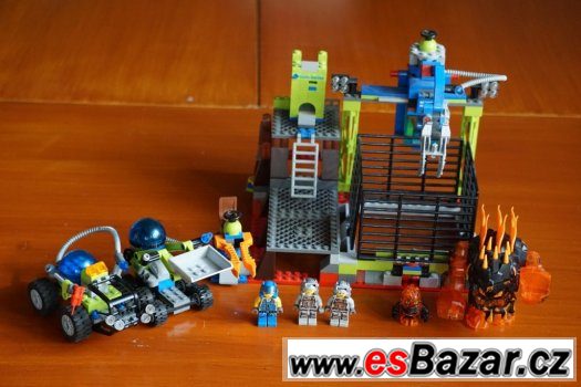 Lego power miners, pevnost Lavatraz a auto Ohnivý bouřlivák – fotografie 1