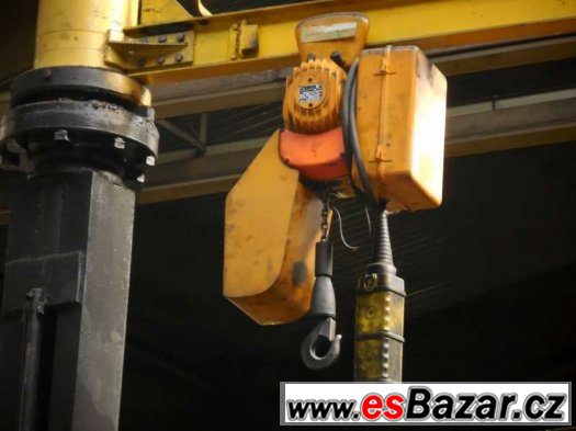 Otočný jeřáb 250kg + kladkostroj balcancar – fotografie 2