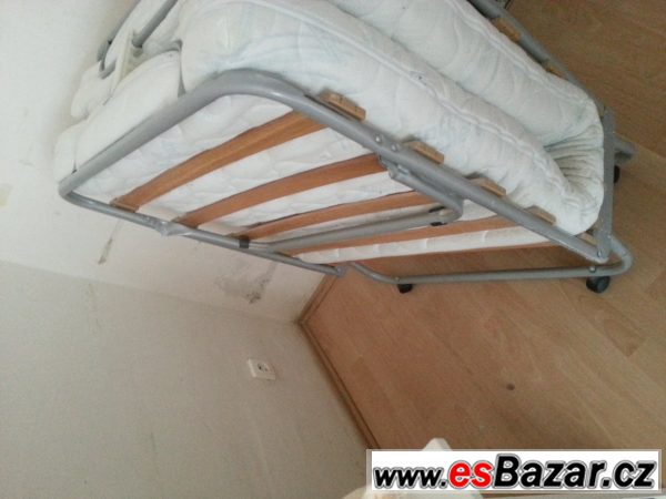 skládací postel s matrací – fotografie 3