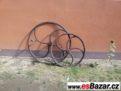 starožitná železná kola