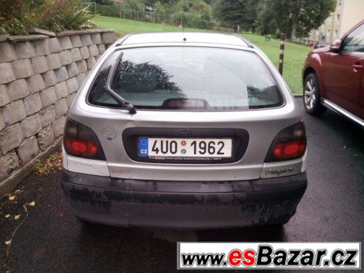 Renault Megane 1.6 rok 1998 – fotografie 5