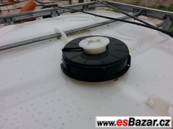 IBC nádrž na vodu 1000l - 1900 Kč – fotografie 2