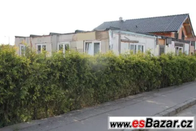 Sestava osmi unimobuněk 9.3 x 12