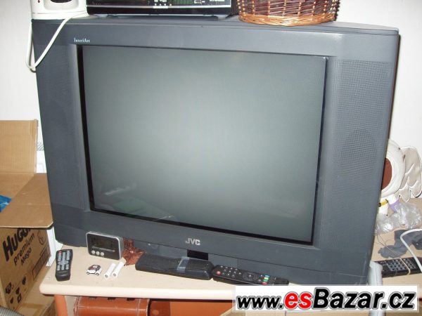 TV JVC plochá 70cm, 100Hz bezvadná – fotografie 1