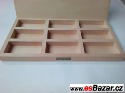 Dřevěný dárkový box s přihrádkami