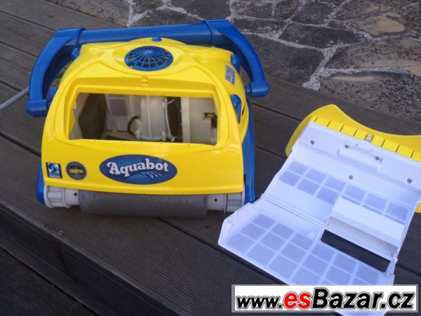 Bazénový robot Aquabot Bravo TOP – fotografie 3