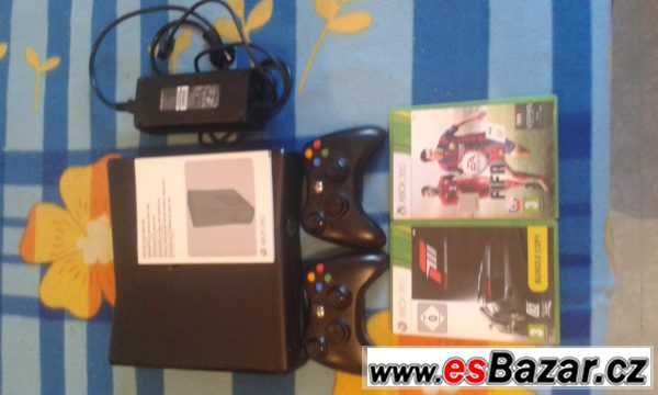 XBOX 360, HRY, OVLADAČE – fotografie 1