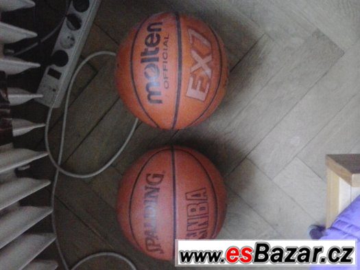 Basketbalove mice a boty. – fotografie 1