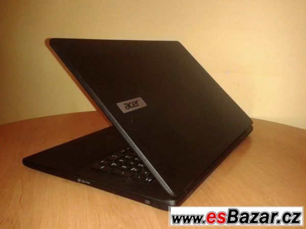 Acer Aspire E17 Black edition – fotografie 3