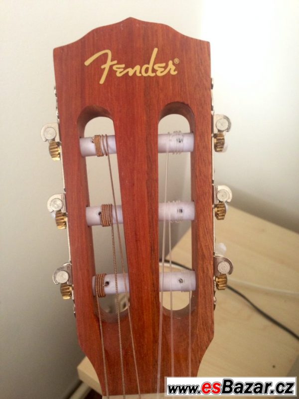 Kytara Fender – fotografie 3