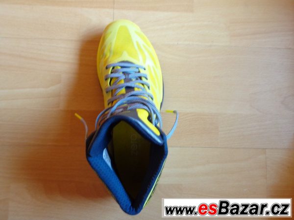 Halové, salové boty adidas  – fotografie 4
